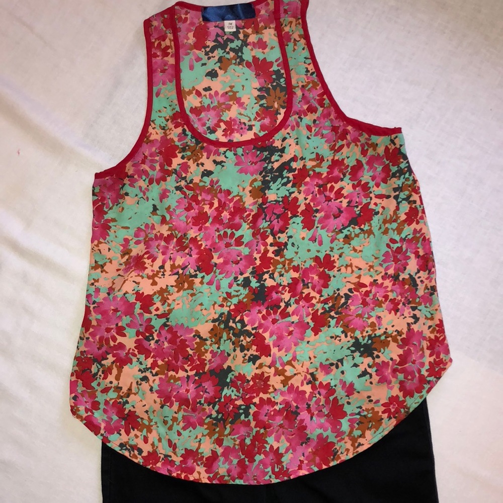 Tank Top - Picture 2 of 5